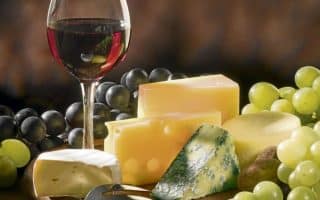 los mejores tipos de queso para comer con vino